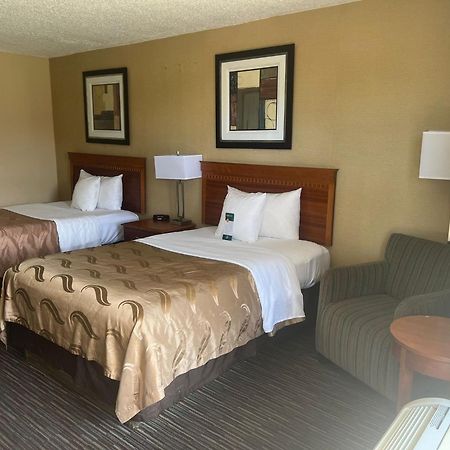 Quality Inn Columbus, Ms Екстер'єр фото