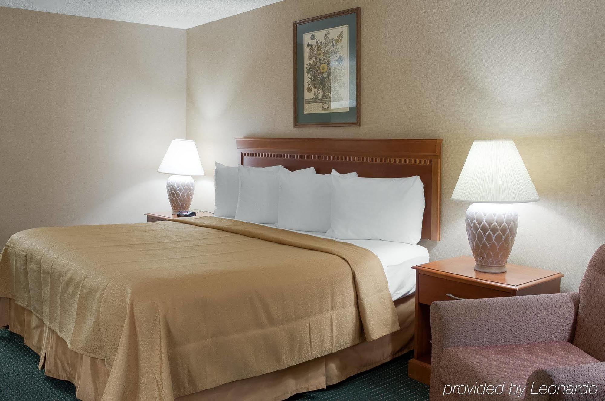 Quality Inn Columbus, Ms Екстер'єр фото