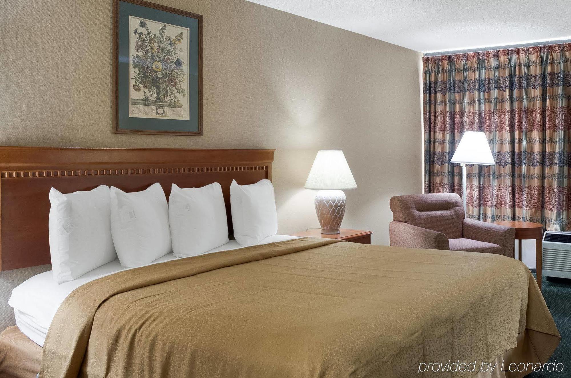 Quality Inn Columbus, Ms Екстер'єр фото